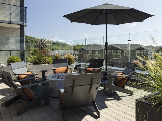 Camby 1 Bedroom Apartment for Rent at 150 Hollywood Crt, Cambridge, ON N1R 0E6