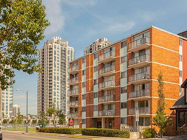 Camelot Suites 1 Bedroom Available At 1304 11th Street Sw, Cal