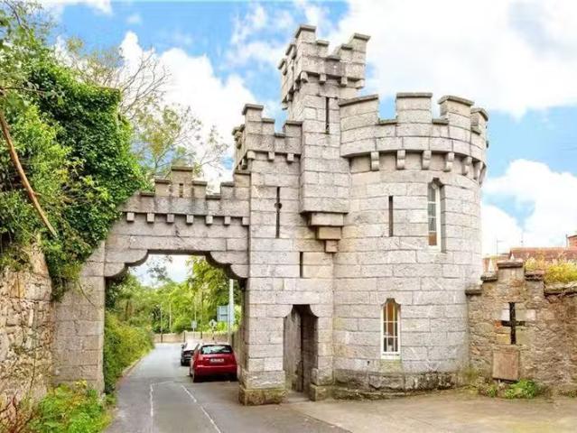 Camelot Victoria Road Killiney, Killiney, Co. Dublin, A96HD39.