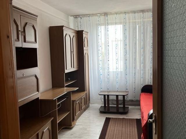 Cameră de cămin de închiriat – Bularga, aproape de Podu Roș și Palas