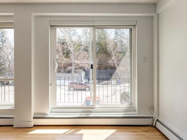 Cameron Manor 2 Bedroom Apartment for Rent at 1015 Cameron Ave Sw, Calgary, AB T2T 0K2 Mount royal