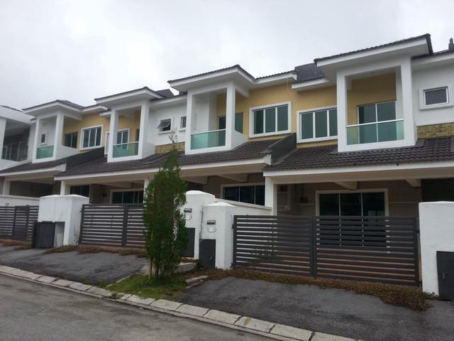 Cameron Highlands Golden Hill Double Story