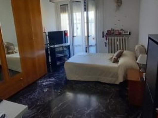 Camera con terrazzino ad uso esclusivo