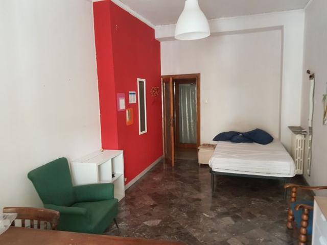 camera a studentessa