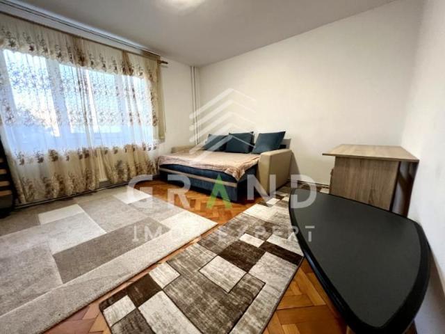 Camera de inchiriat intr un apartament cu 2 camere | ManasturClabucet