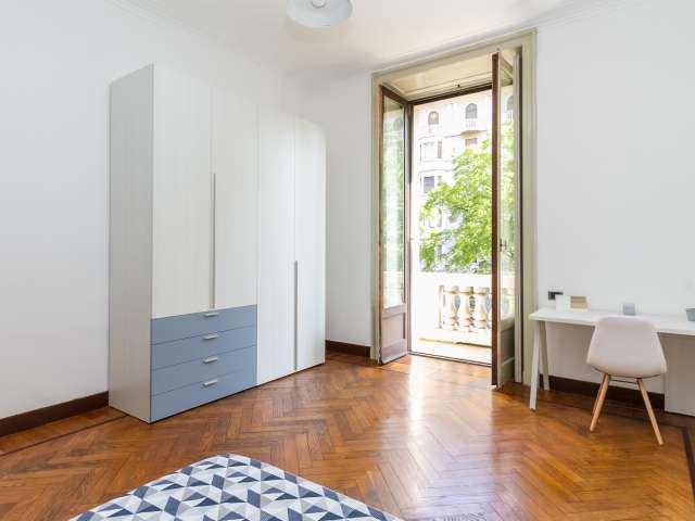 Camera in affitto in un appartamento condiviso con 5 camere da letto, Buenos Aires, Milano