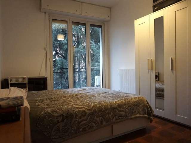 Camera in affitto in accogliente appartamento con 3 camere da letto, Crescenzago