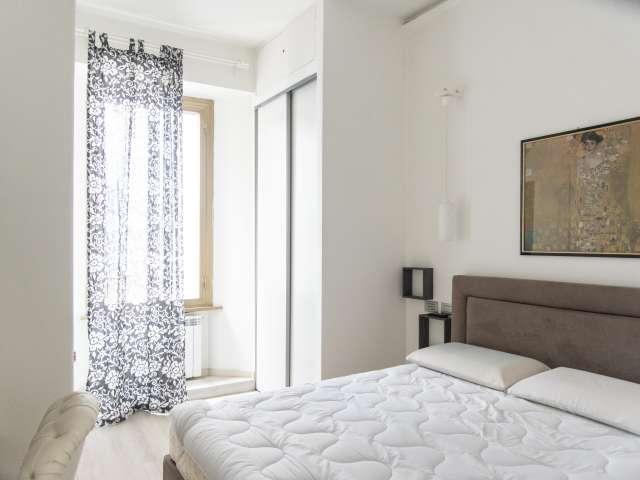Camera in affitto in appartamento con 3 camere da letto a Roma