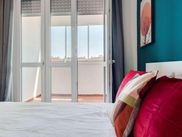 Camera in affitto in appartamento con 5 camere da letto a Milano