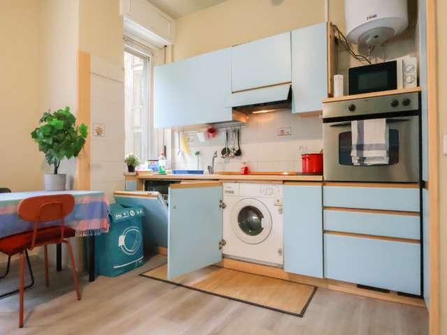 Camera in affitto in appartamento condiviso con due camere da letto a Giambellino