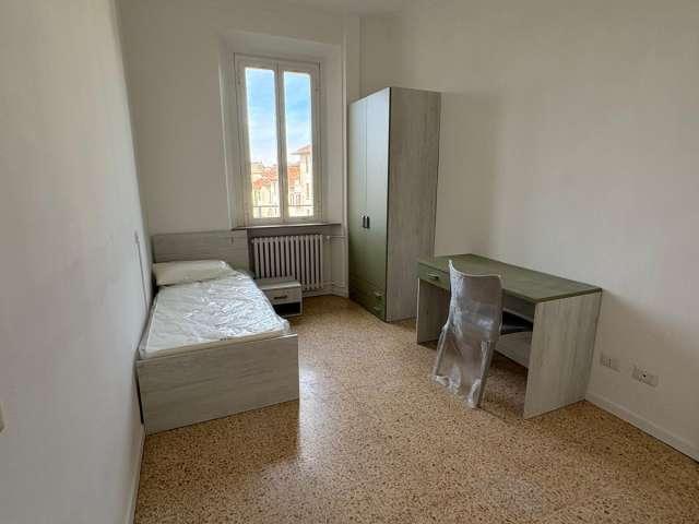 Camera in affitto in appartamento condiviso, 22 Marzo, Milano