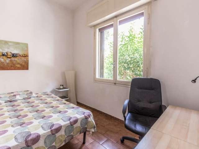 Camera in appartamento con 3 camere da letto a Colli, Bologna
