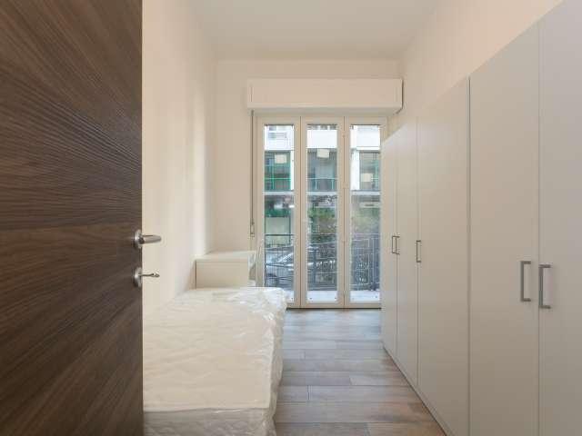 Camera in appartamento con 3 camere da letto a Sesto San Giovanni, Milano