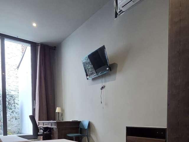 Camera in appartamento condiviso a Milano