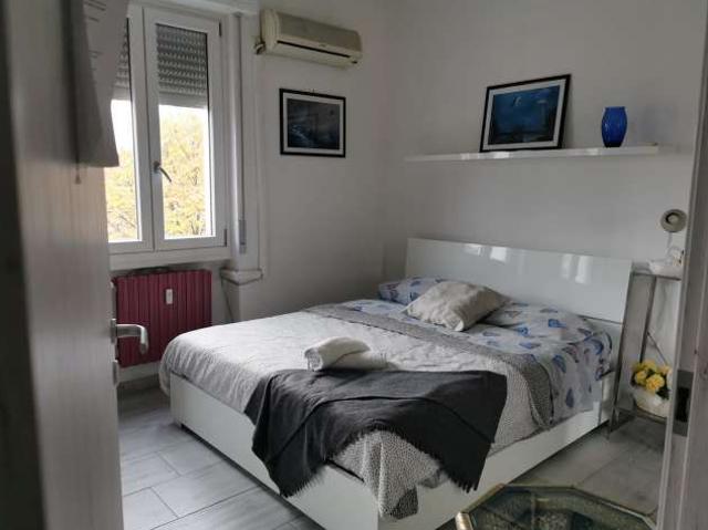 Camera in appartamento condiviso a Milano