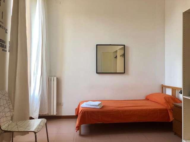 Camera in appartamento condiviso a Milano