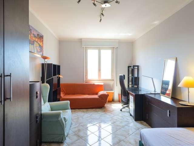 Camera in appartamento condiviso a Ostiense, Roma