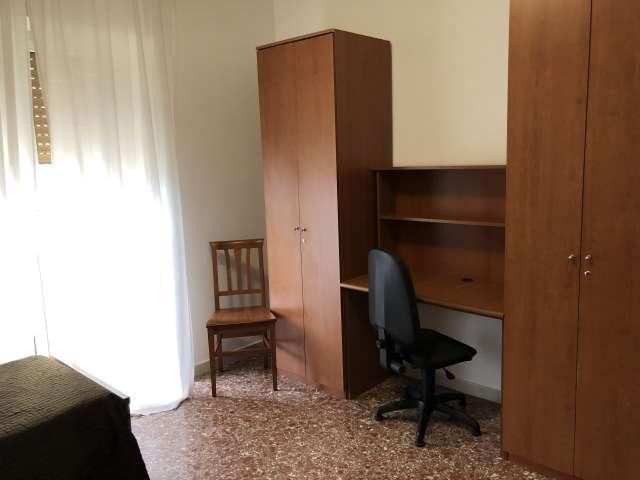 Camera in appartamento condiviso a Roma