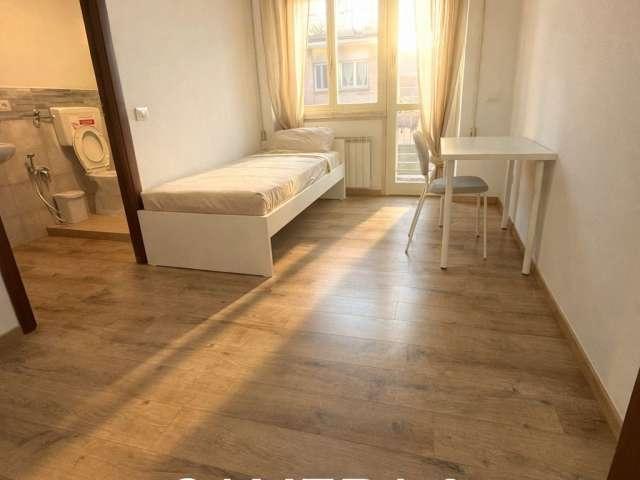 Camera in appartamento condiviso a Roma