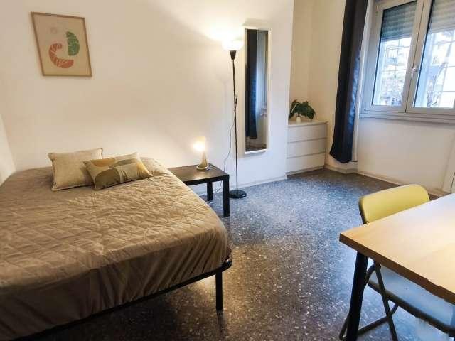 Camera in appartamento condiviso a Tormarancia, Roma