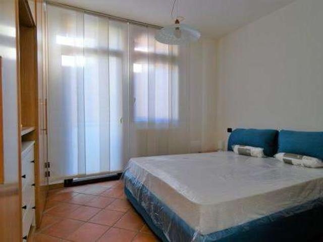 Camera in appartamento condiviso con 2 camere da letto, Tibaldi, Milano
