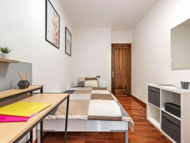 Camera in appartamento condiviso con 4 camere da letto, Brusegana, Padova