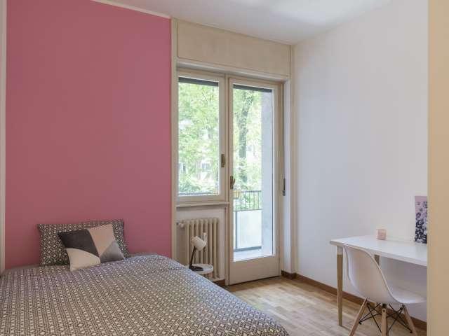 Camera in appartamento condiviso con 4 camere da letto in Corsica, Milano