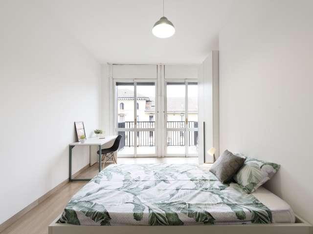 Camera in appartamento condiviso con 6 camere da letto a Buenos Aires Venezia, Milano