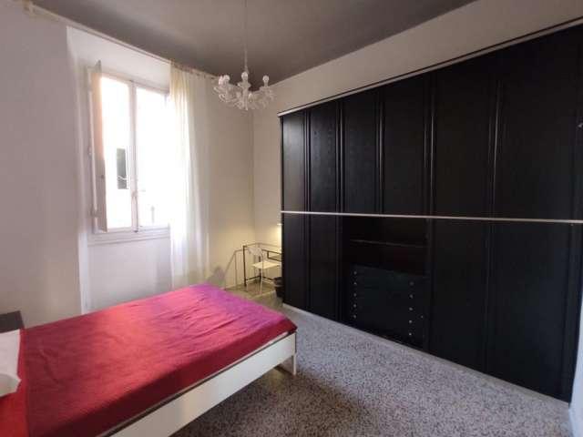 Camera in appartamento condiviso con 6 camere da letto, Isolotto Cintoia