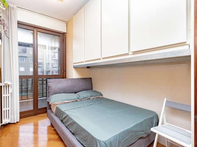 Camera in appartamento condiviso con 8 camere da letto, Ghisolfa, Milano