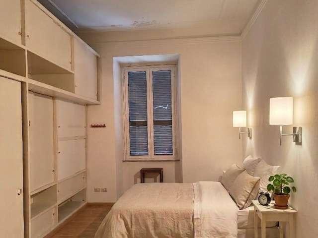 Camera in appartamento condiviso con due camere da letto a Monte Sacro Alto, Roma