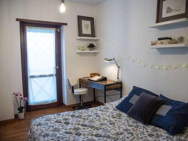 Camera in appartamento condiviso con due camere da letto a Roma