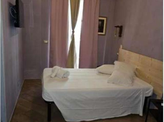 Camera in appartamento condiviso con due camere da letto nel quartiere Gordiani di Roma