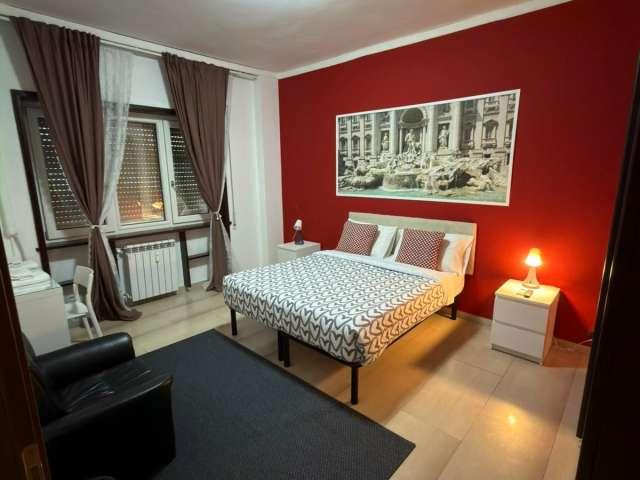Camera in appartamento condiviso con una camera da letto in affitto a Roma