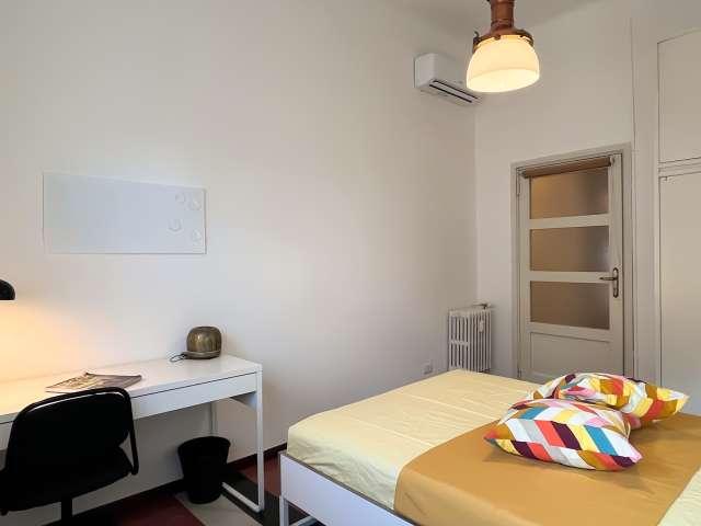 Camera in appartamento condiviso da 5 posti letto in zona Maciachini Maggiolina, Milano