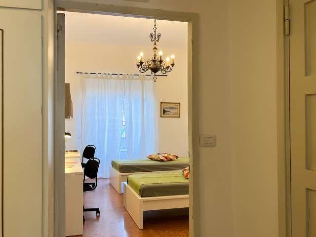 Camera in appartamento condiviso da 5 posti letto in zona Maciachini Maggiolina, Milano