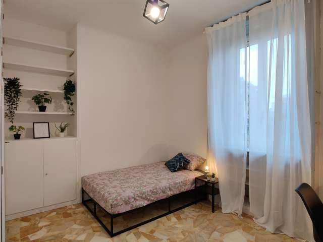 Camera in appartamento condiviso da 6 camere a Buenos Aires Venezia, Milano