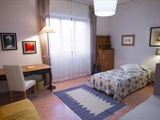 Camera in appartamento condiviso in affitto ad Appio Claudio, Roma