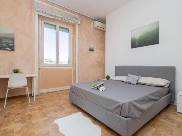 Camera in un appartamento con 6 camere da letto, Buenos Aires Venezia, Milano