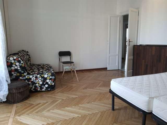 Camera in un appartamento condiviso con 4 camere da letto a Buenos Aires, Venezuela
