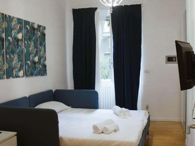 Camera in Via Edolo, Milano, di 80 m² con 2 camere da letto