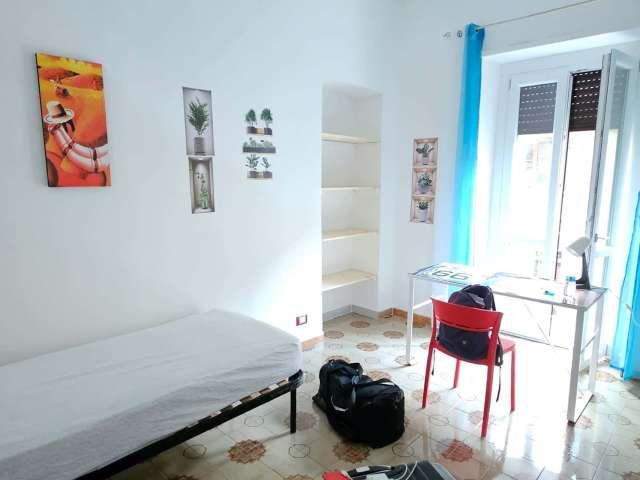 Camera in Via Villarbasse, Torino, di 60 m² con 2 camere da letto