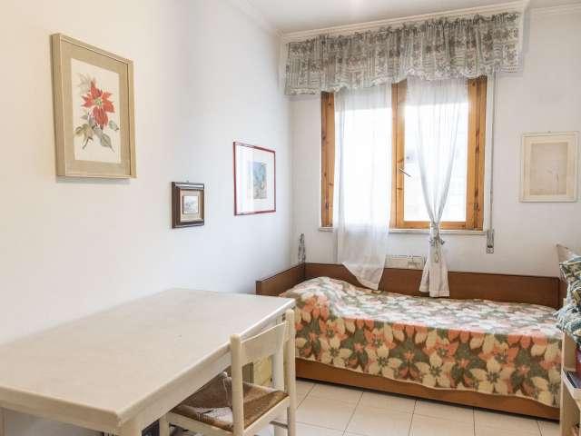 Camera ideale per le donne in un appartamento con 2 camere da letto, Torrino