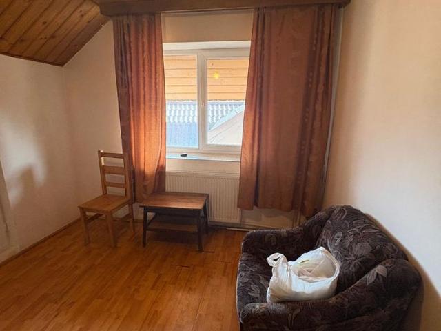 camera la vila copou intrare separata bucatarie 2 baii 160 euro