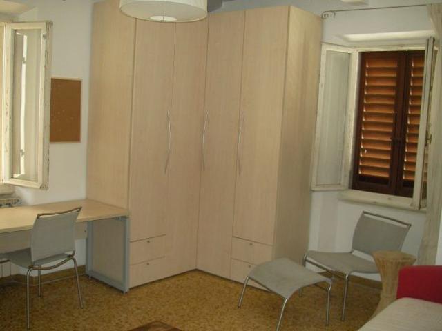Camera singola per studentesse in Via Fra Bartolomeo