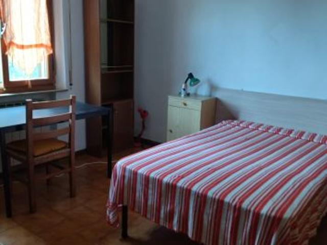 CAMERA SINGOLA RAGAZZA VIA ARETINA PISPINI SIENA