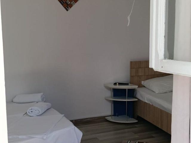 Camere cu baie proprie la Vama Veche