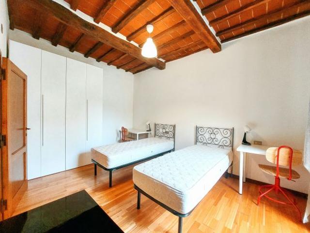 Camere e posti letto in casa per studenti nel centro storico di Arezzo
