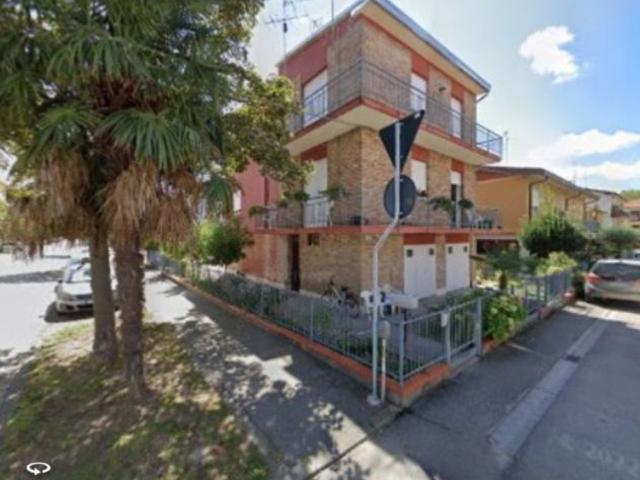 Camere in affitto in appartamento con balcone a Ravenna zona san Biagio