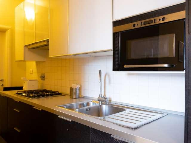 Camere in affitto in appartamento con 2 camere da letto a Roma